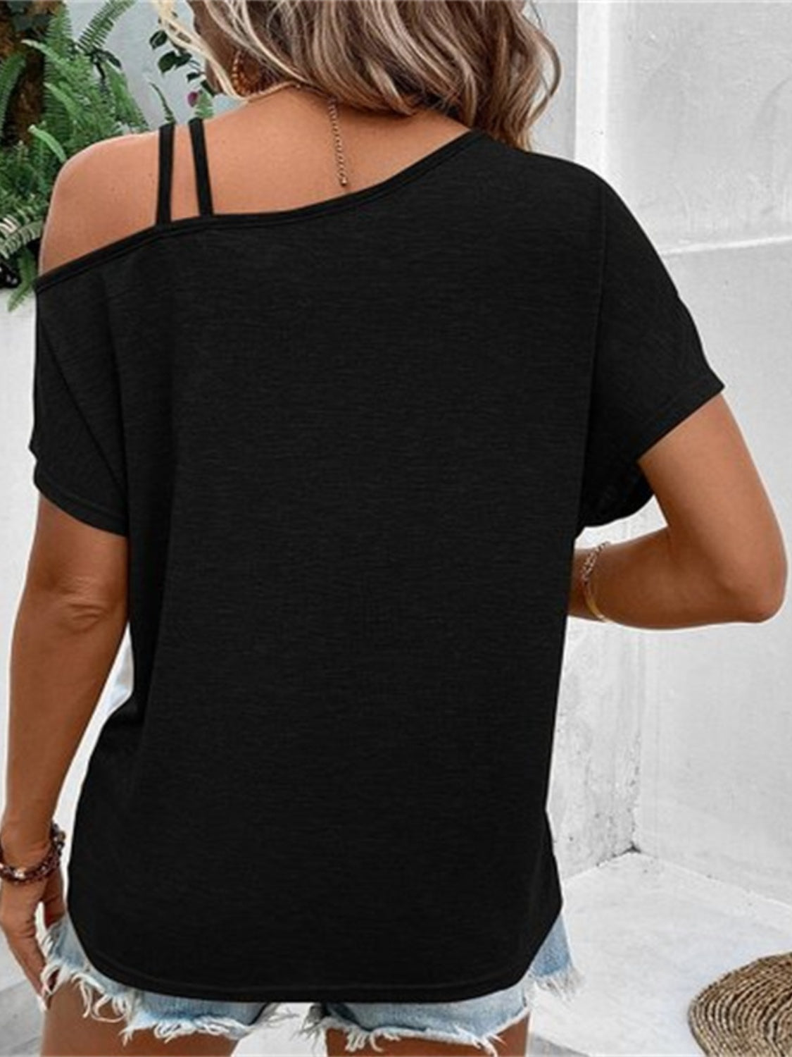 Contrast Asymmetrical Neck Short Sleeve T-Shirt