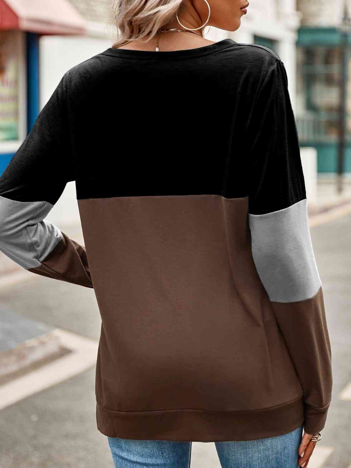 Color Block Cutout Round Neck Long Sleeve T-Shirt