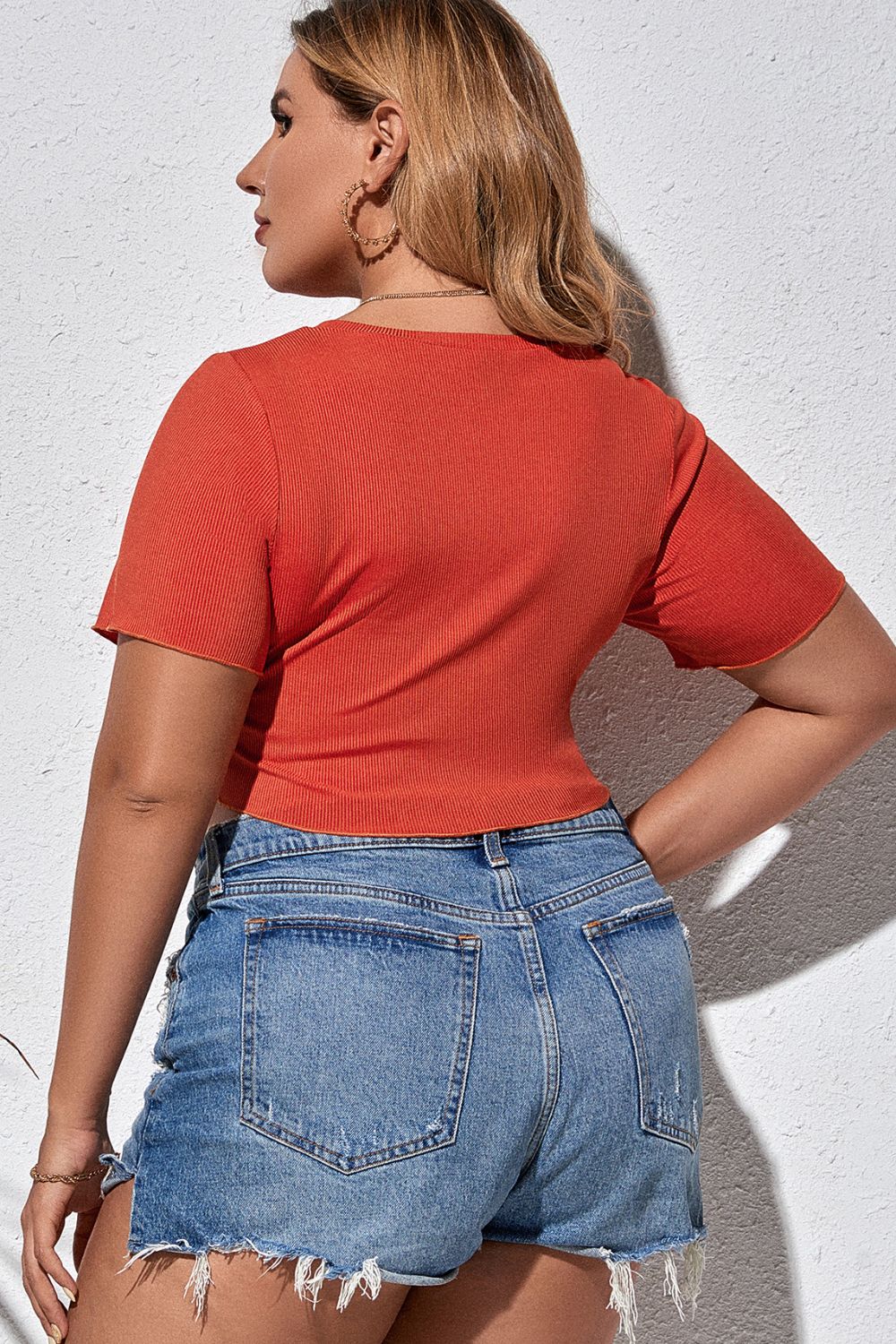 Plus Size Round Neck Short Sleeve Cropped T-Shirt