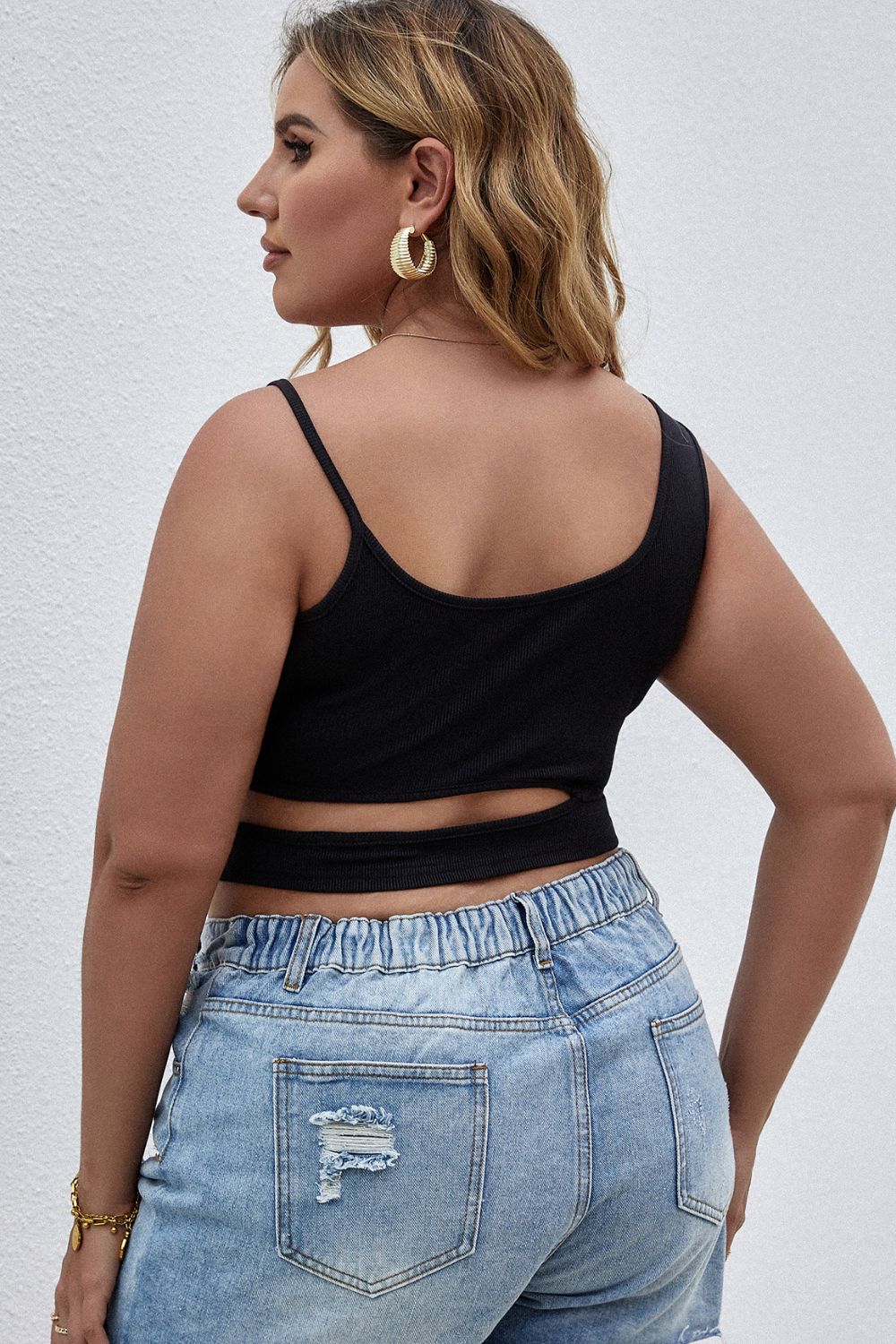 Plus Size Cutout Cropped Tank